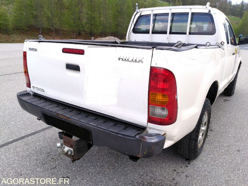 TOYOTA HILUX - Van jungkit: gambar 2 TOYOTA HILUX - Van jungkit: gambar 2