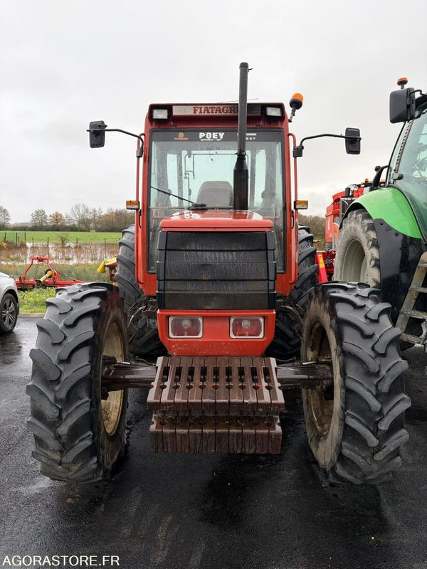 TRACTEUR FIATAGRI F100DT WINNER - 6400H - 1993 - Traktor: gambar 2 TRACTEUR FIATAGRI F100DT WINNER - 6400H - 1993 - Traktor: gambar 2