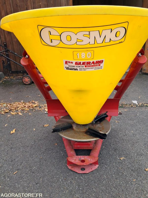 TRACTEUR TONDEUSE TYM T233 - Traktor: gambar 3 TRACTEUR TONDEUSE TYM T233 - Traktor: gambar 3