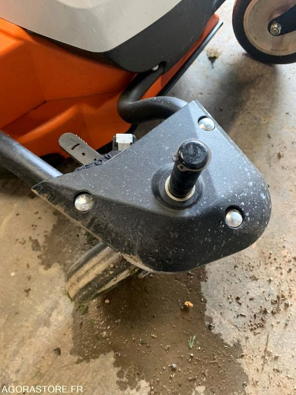 Tondeuse STIHL - Mesin pemotong rumput: gambar 4 Tondeuse STIHL - Mesin pemotong rumput: gambar 4