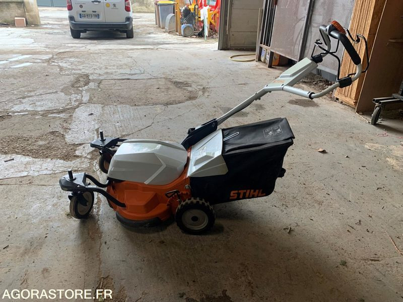 Tondeuse STIHL - Mesin pemotong rumput: gambar 1 Tondeuse STIHL - Mesin pemotong rumput: gambar 1