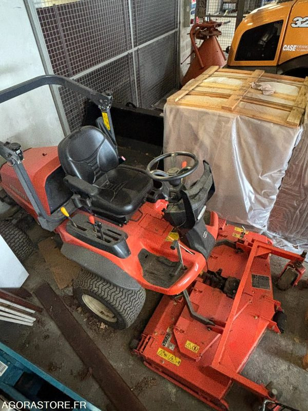 Tondeuse autoportée KUBOTA F3090 - Mesin pemotong rumput: gambar 1 Tondeuse autoportée KUBOTA F3090 - Mesin pemotong rumput: gambar 1