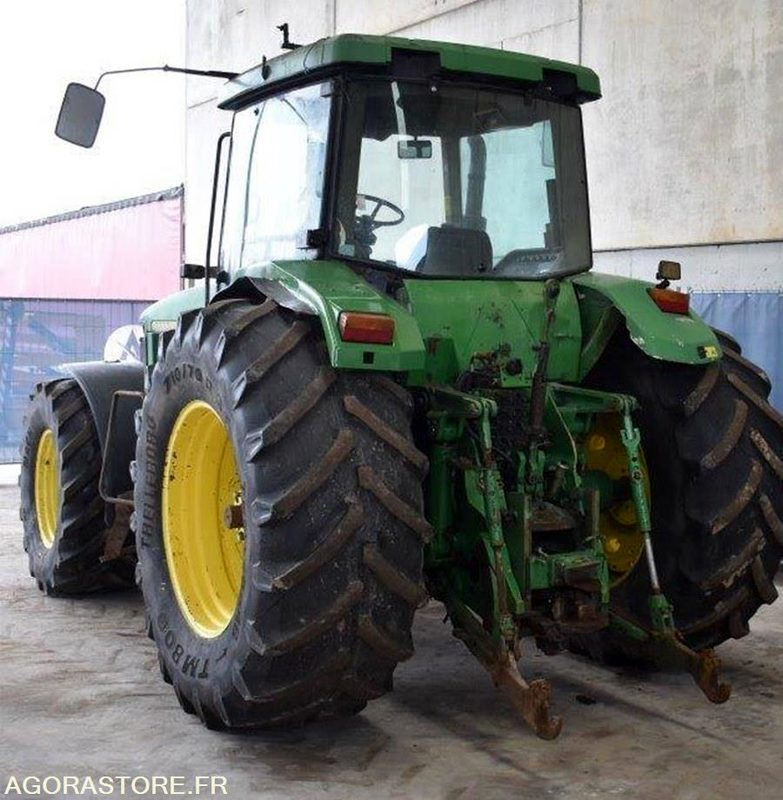 Tracteur Agricole/Forrestier John Deere 8200 - Traktor: gambar 1 Tracteur Agricole/Forrestier John Deere 8200 - Traktor: gambar 1