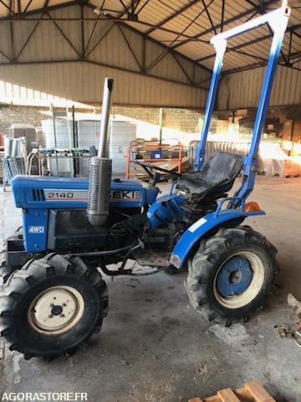 Tracteur ISEKI - Traktor: gambar 3 Tracteur ISEKI - Traktor: gambar 3