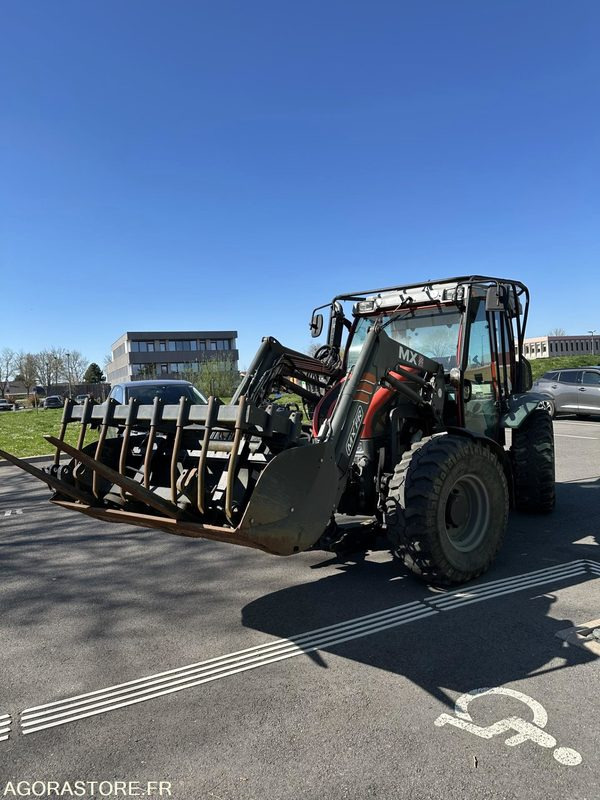 Tracteur Reform Mounty 100 V - Traktor: gambar 1 Tracteur Reform Mounty 100 V - Traktor: gambar 1