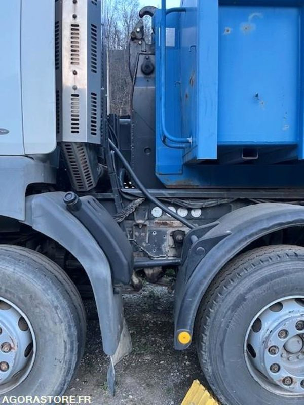 CAMION 8X4 RENAULT KERAX 2002 600000 KM - Tractor head: gambar 4 CAMION 8X4 RENAULT KERAX 2002 600000 KM - Tractor head: gambar 4