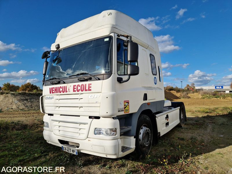 DAF CF 85.360 - 2013 - Tractor head: gambar 1 DAF CF 85.360 - 2013 - Tractor head: gambar 1