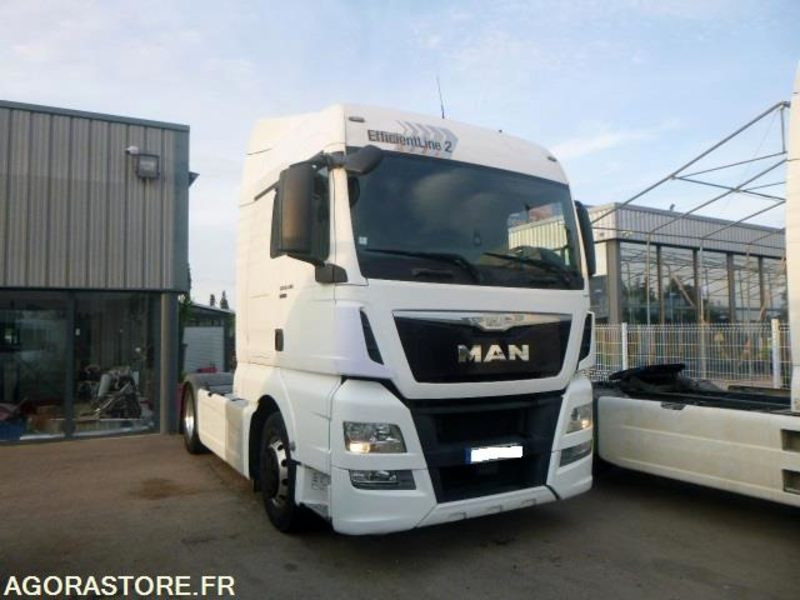 MAN 19.480 TGX - 2015 - 896 000km - Tractor head: gambar 2 MAN 19.480 TGX - 2015 - 896 000km - Tractor head: gambar 2