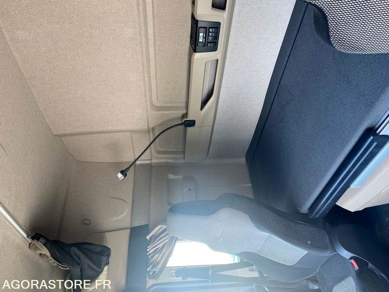 MAN TGX 500.18 Hydraulique + ralentisseur - Tractor head: gambar 2 MAN TGX 500.18 Hydraulique + ralentisseur - Tractor head: gambar 2