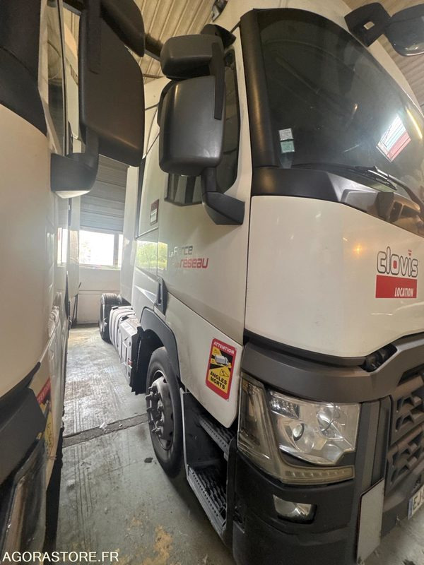 Renault T480 - 608 045 KM - 2017 - Tractor head: gambar 4 Renault T480 - 608 045 KM - 2017 - Tractor head: gambar 4
