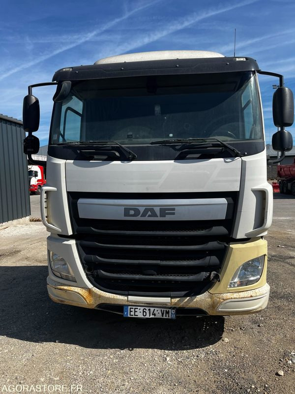 Tracteur DAF 4x2 CF - 2016 / 309955 KM - Tractor head: gambar 1 Tracteur DAF 4x2 CF - 2016 / 309955 KM - Tractor head: gambar 1