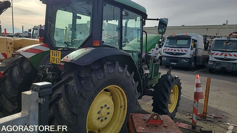 Tracteur avec chargeur - John Deere - 5550 JE - 2001 -9461ZP67 - Tractor head: gambar 2 Tracteur avec chargeur - John Deere - 5550 JE - 2001 -9461ZP67 - Tractor head: gambar 2