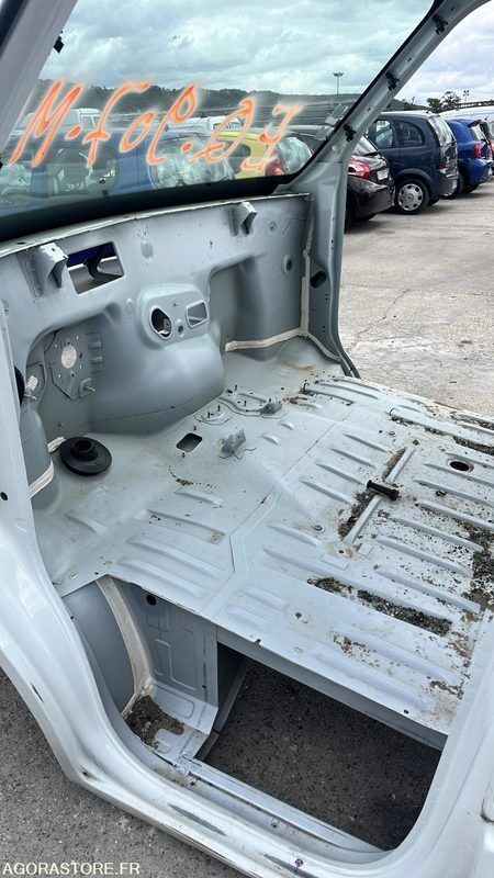 CAISSE NUE DE RENAULT MASTER 2 - Truk: gambar 5 CAISSE NUE DE RENAULT MASTER 2 - Truk: gambar 5