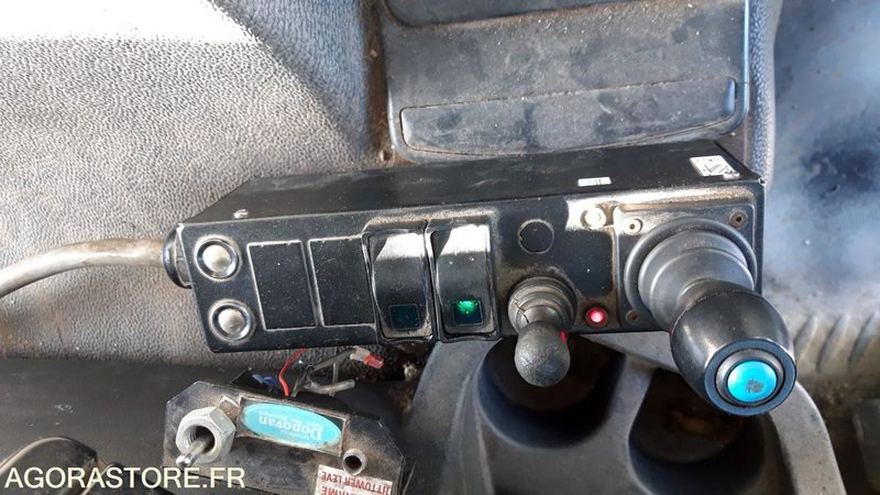 *CAMION AMPLIROLL 26T - Truk: gambar 3 *CAMION AMPLIROLL 26T - Truk: gambar 3