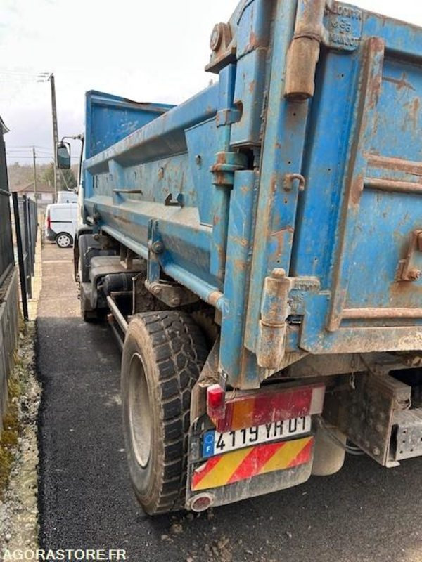CAMION BI-BENNE RENAULT PREMIUM 270 DCI 420 000 KM 2002 - Truk: gambar 5 CAMION BI-BENNE RENAULT PREMIUM 270 DCI 420 000 KM 2002 - Truk: gambar 5