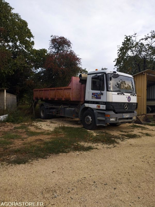 CAMION MERCEDES AMPLIROLL - 2002 - 766 000km - Truk: gambar 3 CAMION MERCEDES AMPLIROLL - 2002 - 766 000km - Truk: gambar 3