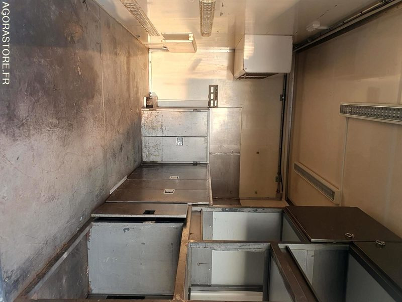 CAMION PORTEUR RENAULT ATELIER ET BASE DE VIE - Truk: gambar 4 CAMION PORTEUR RENAULT ATELIER ET BASE DE VIE - Truk: gambar 4