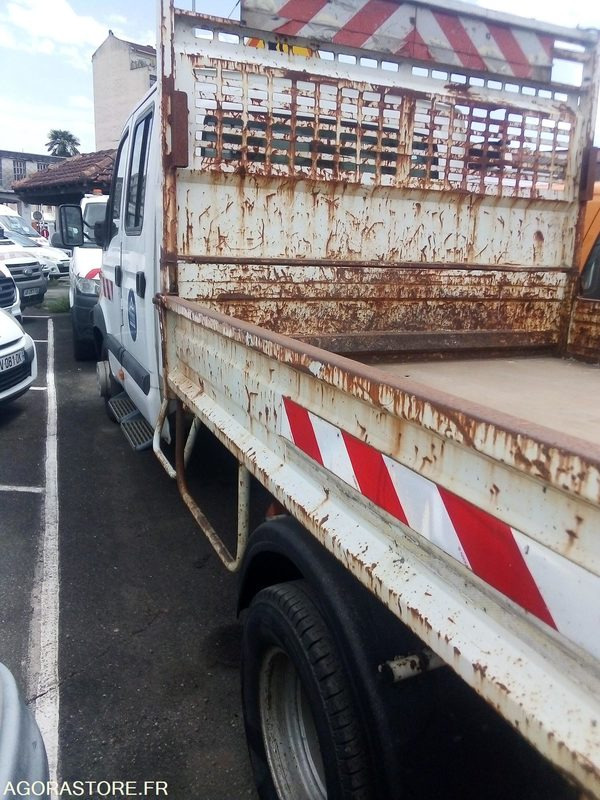 Camion Renault Mascott 6T double cabine - Truk: gambar 3 Camion Renault Mascott 6T double cabine - Truk: gambar 3