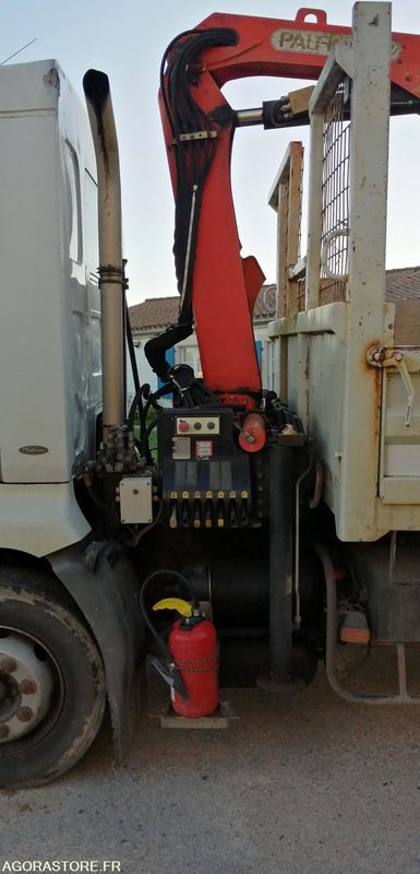 Leasing  Camion benne avec grue Camion benne avec grue: gambar 7