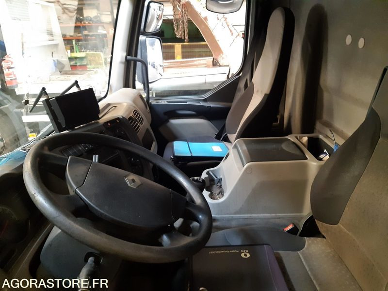 FOURGON RENAULT 13T - CB169MY - 2008 / 537 807 KM - Truk: gambar 2 FOURGON RENAULT 13T - CB169MY - 2008 / 537 807 KM - Truk: gambar 2