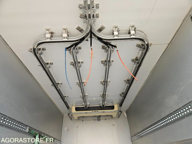 IVECO DAILY 72C21 PORTE VIANDE FRIGORIFIQUE - 2017 - 360 000KM - Truk: gambar 5 IVECO DAILY 72C21 PORTE VIANDE FRIGORIFIQUE - 2017 - 360 000KM - Truk: gambar 5