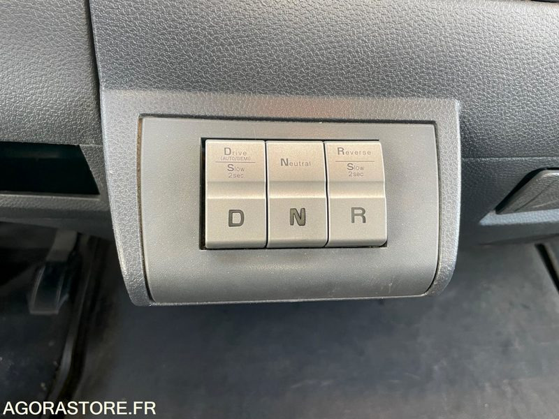 IVECO EUROCARGO PLATEAU - 2015 - 295 000KM - Truk: gambar 4 IVECO EUROCARGO PLATEAU - 2015 - 295 000KM - Truk: gambar 4