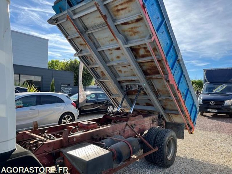 MERCEDES 809 D BENNE 7T5 - Truk: gambar 5 MERCEDES 809 D BENNE 7T5 - Truk: gambar 5