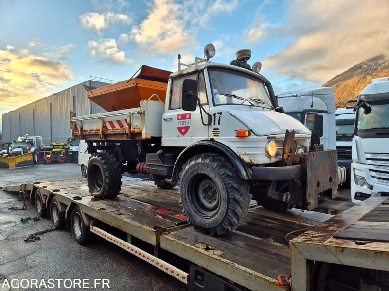 MERCEDES UNIMOG + LAME + SALEUSE 276590 KM 1973 - Truk: gambar 1 MERCEDES UNIMOG + LAME + SALEUSE 276590 KM 1973 - Truk: gambar 1
