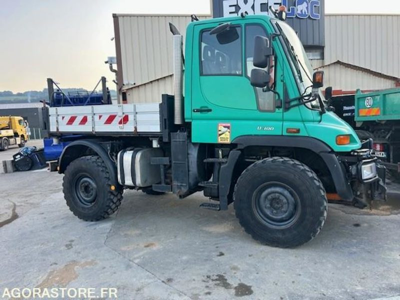 MERCEDES UNIMOG U300C VERSION COMMUNALE 2000 97652 KM - Truk: gambar 2 MERCEDES UNIMOG U300C VERSION COMMUNALE 2000 97652 KM - Truk: gambar 2