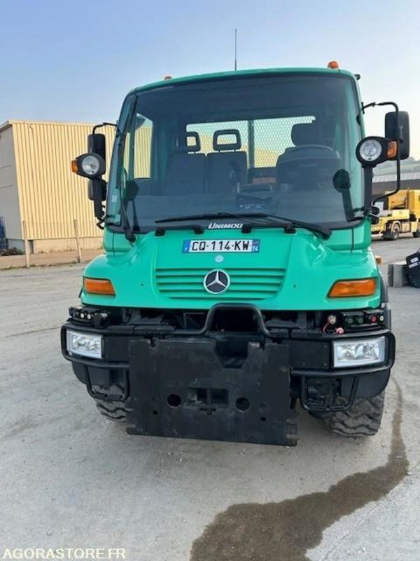 MERCEDES UNIMOG U300C VERSION COMMUNALE 2003 38210 KM + EPAREUSE CMV 450GP - Truk: gambar 5 MERCEDES UNIMOG U300C VERSION COMMUNALE 2003 38210 KM + EPAREUSE CMV 450GP - Truk: gambar 5