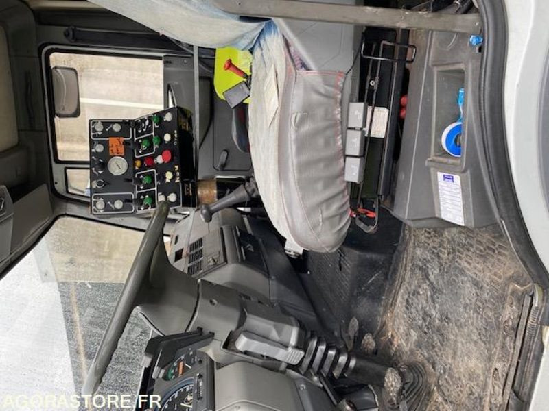 PL laveuse IVECO 100E15 1995 - Truk: gambar 5 PL laveuse IVECO 100E15 1995 - Truk: gambar 5
