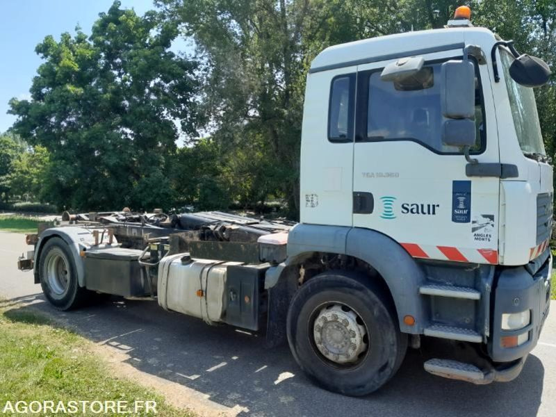 POLYBENNE MAN TGA 4x2 // CL658HB // 422 560 KM - 2006 - Truk: gambar 1 POLYBENNE MAN TGA 4x2 // CL658HB // 422 560 KM - 2006 - Truk: gambar 1