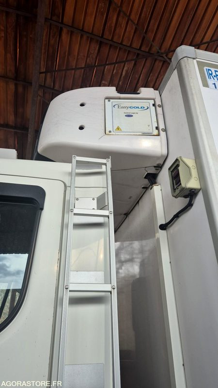 Porteur frigo Volvo FE 260 - Truk: gambar 4 Porteur frigo Volvo FE 260 - Truk: gambar 4