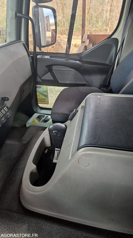 Porteur frigo Volvo FE 260 - Truk: gambar 5 Porteur frigo Volvo FE 260 - Truk: gambar 5