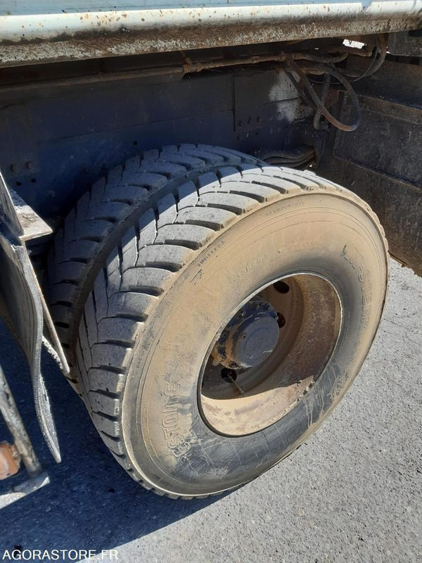 RENAULT 4x2 - KERAX 370 - 2008 / 274 727 km ( M5992 ) - Truk: gambar 4 RENAULT 4x2 - KERAX 370 - 2008 / 274 727 km ( M5992 ) - Truk: gambar 4