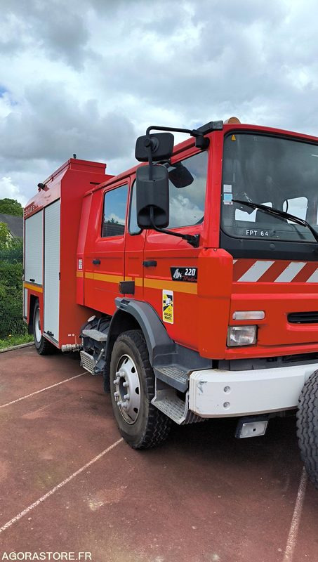 RENAULT MIDLINER M220 - 2000 - 33318kms - Truk: gambar 1 RENAULT MIDLINER M220 - 2000 - 33318kms - Truk: gambar 1