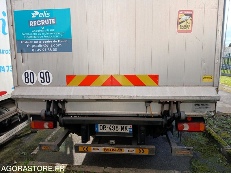 RENAULT MIDLUM - 2015 - 156571 Kms - Truk: gambar 4 RENAULT MIDLUM - 2015 - 156571 Kms - Truk: gambar 4