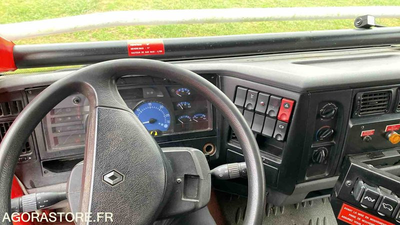 RENAULT MIDLUM 42841kms - 2004 - Truk: gambar 3 RENAULT MIDLUM 42841kms - 2004 - Truk: gambar 3