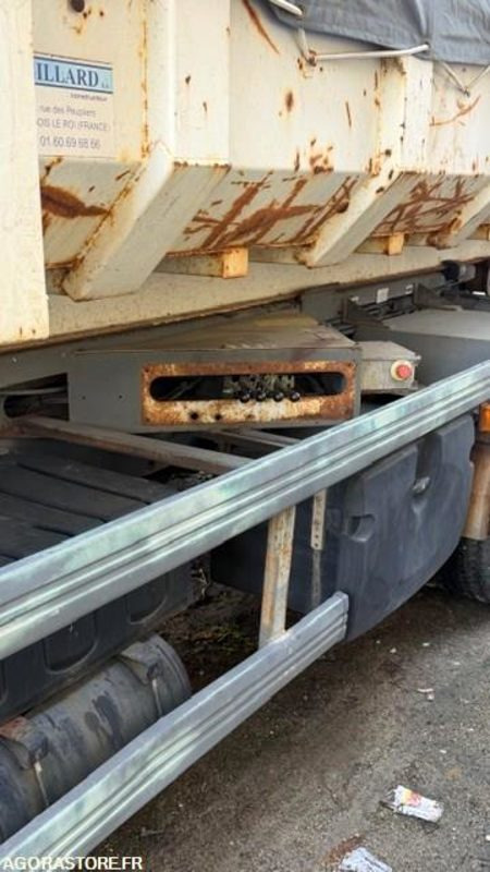 RENAULT MIDLUM BEN/AMO AVEC SALEUSE - Truk: gambar 5 RENAULT MIDLUM BEN/AMO AVEC SALEUSE - Truk: gambar 5