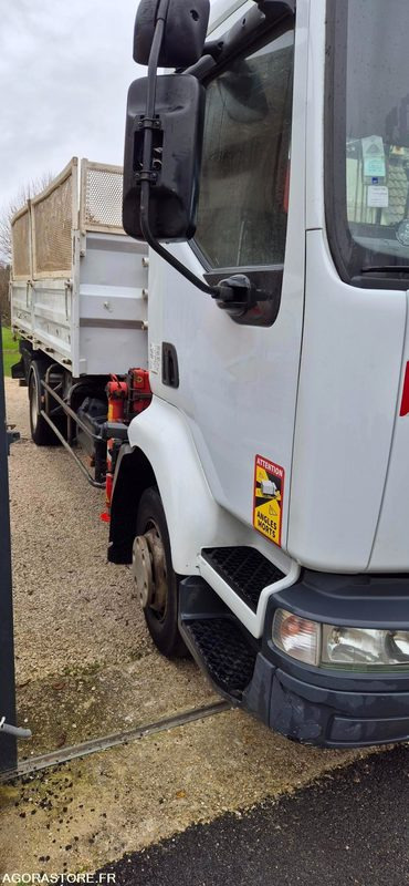 RENAULT MIDLUM GRUE - 2003 -143000km - Truk: gambar 3 RENAULT MIDLUM GRUE - 2003 -143000km - Truk: gambar 3
