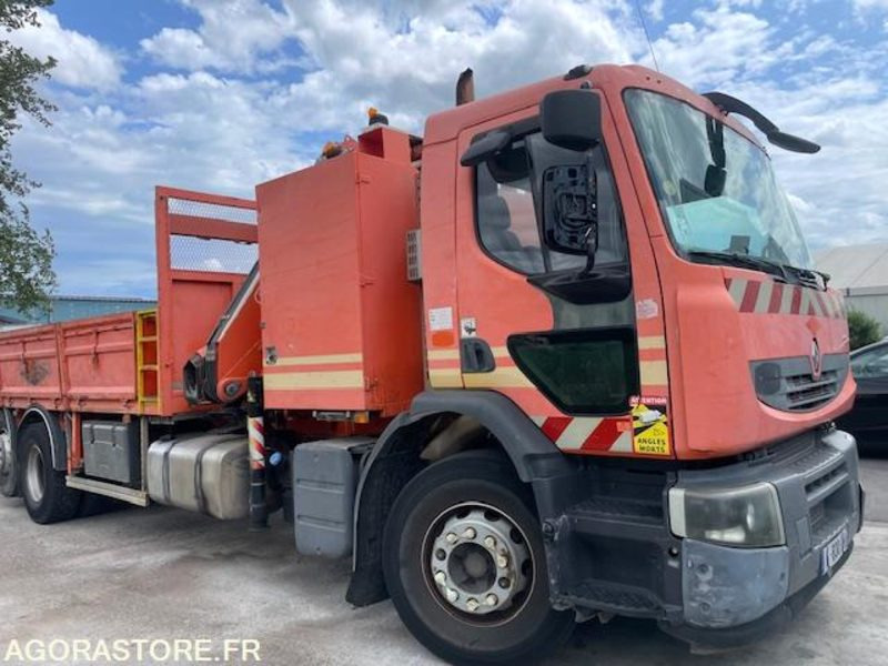 RENAULT PREMIUM LANDER 430.26 - PLATEAU GRUE - GRUE FASSI F150 + RADIO - 2011 - Truk: gambar 2 RENAULT PREMIUM LANDER 430.26 - PLATEAU GRUE - GRUE FASSI F150 + RADIO - 2011 - Truk: gambar 2