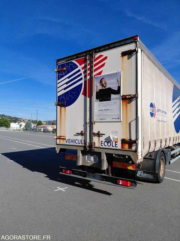 RENAULT midlum 240 - 2009 - 301686 Kms - Truk: gambar 3 RENAULT midlum 240 - 2009 - 301686 Kms - Truk: gambar 3