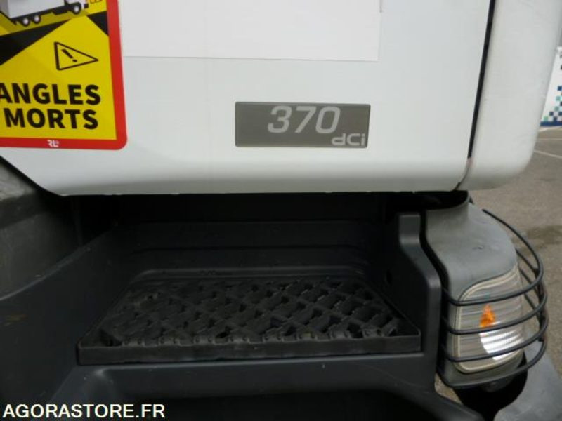 Renault Kerax 6x4 370DCI bras de dépose Marrel 16000kgs 521550 kms 2003 - Truk: gambar 5 Renault Kerax 6x4 370DCI bras de dépose Marrel 16000kgs 521550 kms 2003 - Truk: gambar 5