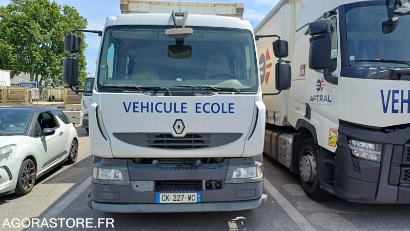 Renault MIDLUM 300DXI de 2012 406145 kms (3864) - Truk: gambar 1 Renault MIDLUM 300DXI de 2012 406145 kms (3864) - Truk: gambar 1