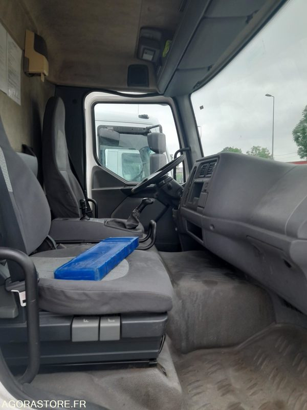 Renault Midlum - 2005 - 685870 Kms - Truk: gambar 5 Renault Midlum - 2005 - 685870 Kms - Truk: gambar 5