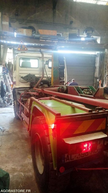 Renault Poids lourd G230 - 1985 - 564616KM - Truk: gambar 3 Renault Poids lourd G230 - 1985 - 564616KM - Truk: gambar 3
