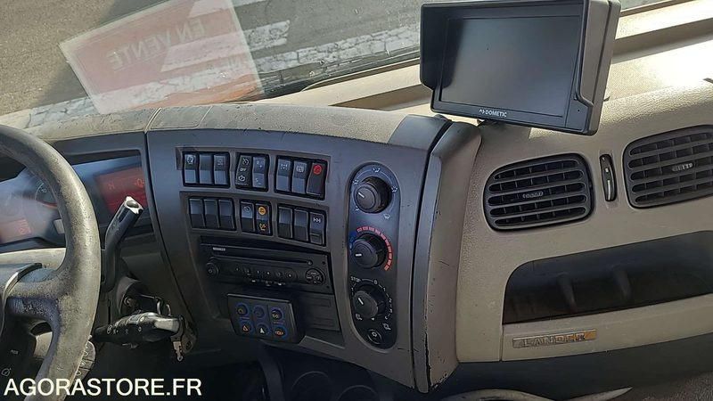 Renault Premium 380 - 2011 - 483100kms - BL055KP - Truk: gambar 4 Renault Premium 380 - 2011 - 483100kms - BL055KP - Truk: gambar 4