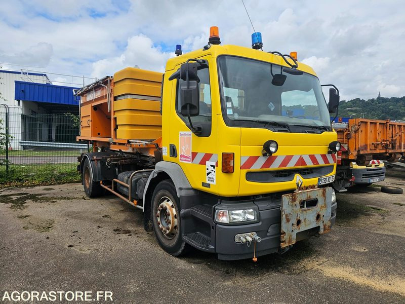 Renault premium - 2007 - 729021km - 9138XD76 - Truk: gambar 2 Renault premium - 2007 - 729021km - 9138XD76 - Truk: gambar 2