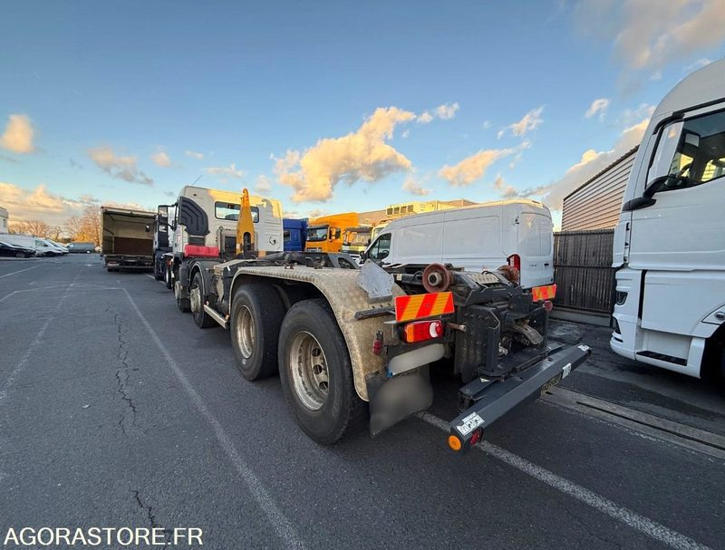 VOLVO FM12 380 - 2004 - 636 982 - Truk: gambar 4 VOLVO FM12 380 - 2004 - 636 982 - Truk: gambar 4