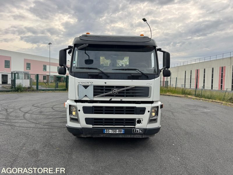 Volvo FM 400 8X4 ampliroll - 2009 - 763559KM - Truk: gambar 2 Volvo FM 400 8X4 ampliroll - 2009 - 763559KM - Truk: gambar 2